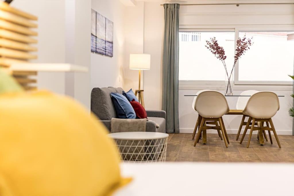 Malagueta Apartments Малага Экстерьер фото