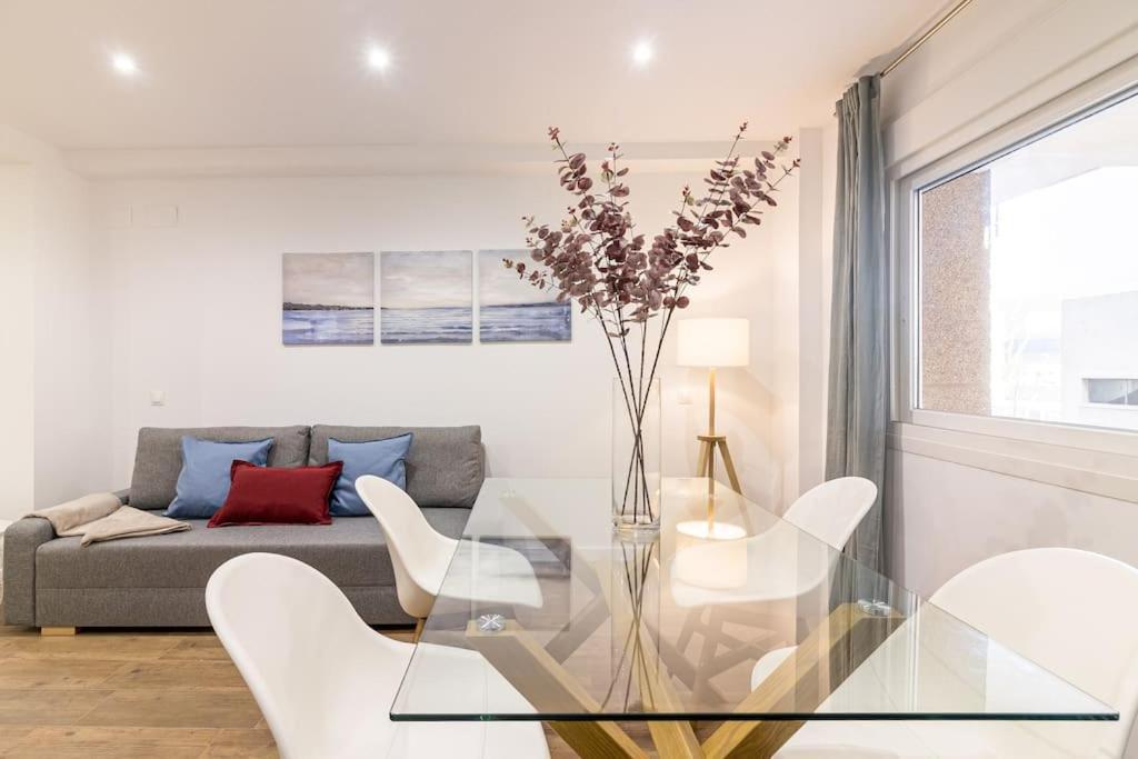 Malagueta Apartments Малага Экстерьер фото
