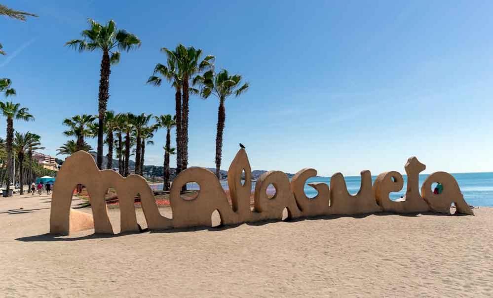 Malagueta Apartments Малага Экстерьер фото